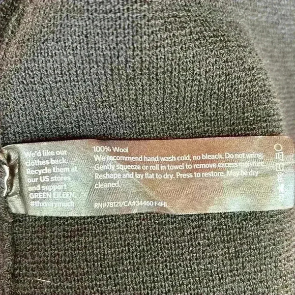 Eileen Fisher Petites 100% wool long sleeve button front cardigan coat - Picture 6 of 9